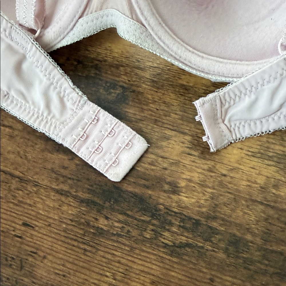 Secret Possessions Pale Pink Lace Push-Up Bra - Picture 6 of 9